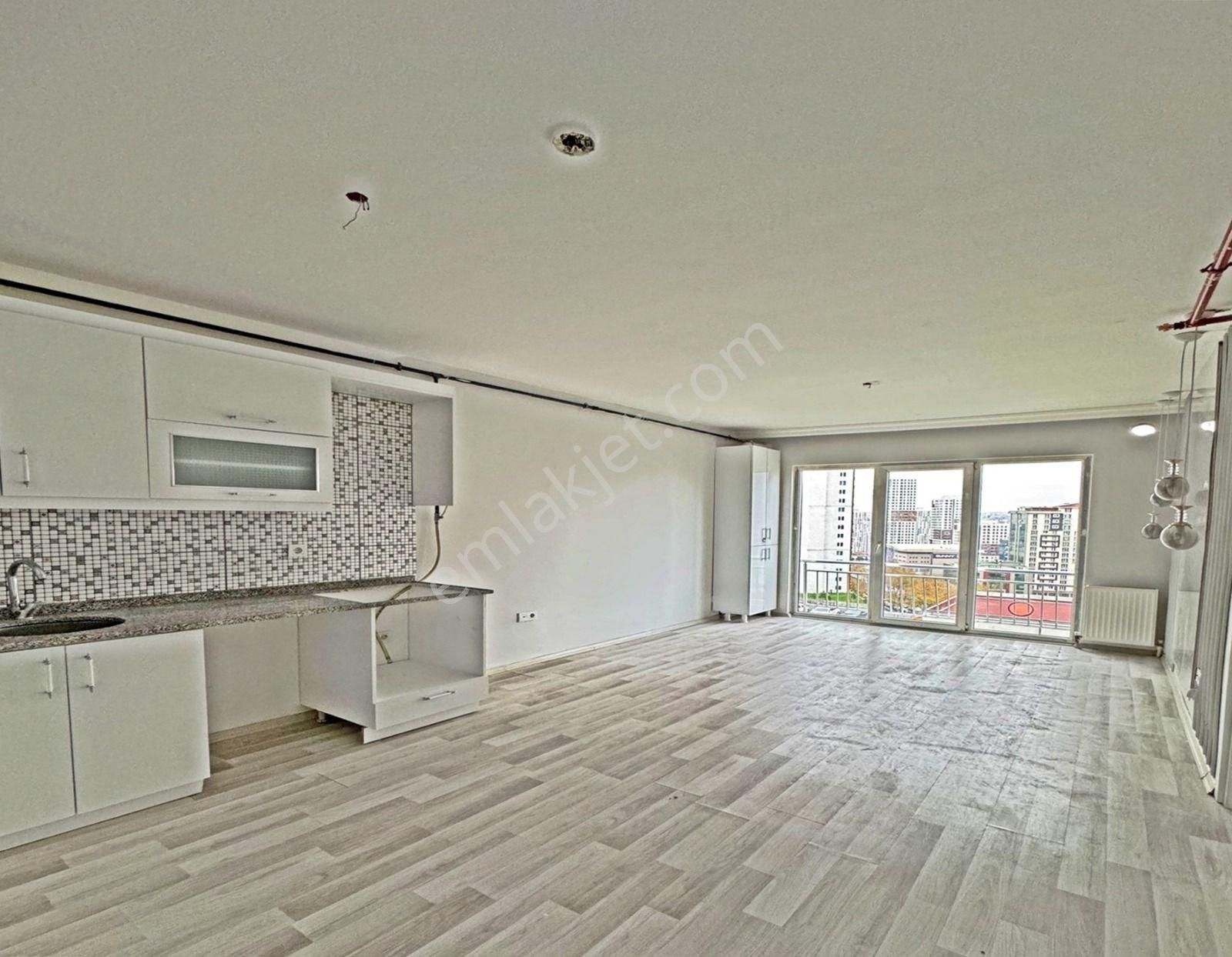 Hanev İnşaat'tan Havuzlu, Güvenlikli Site İçinde 1+1 Daire