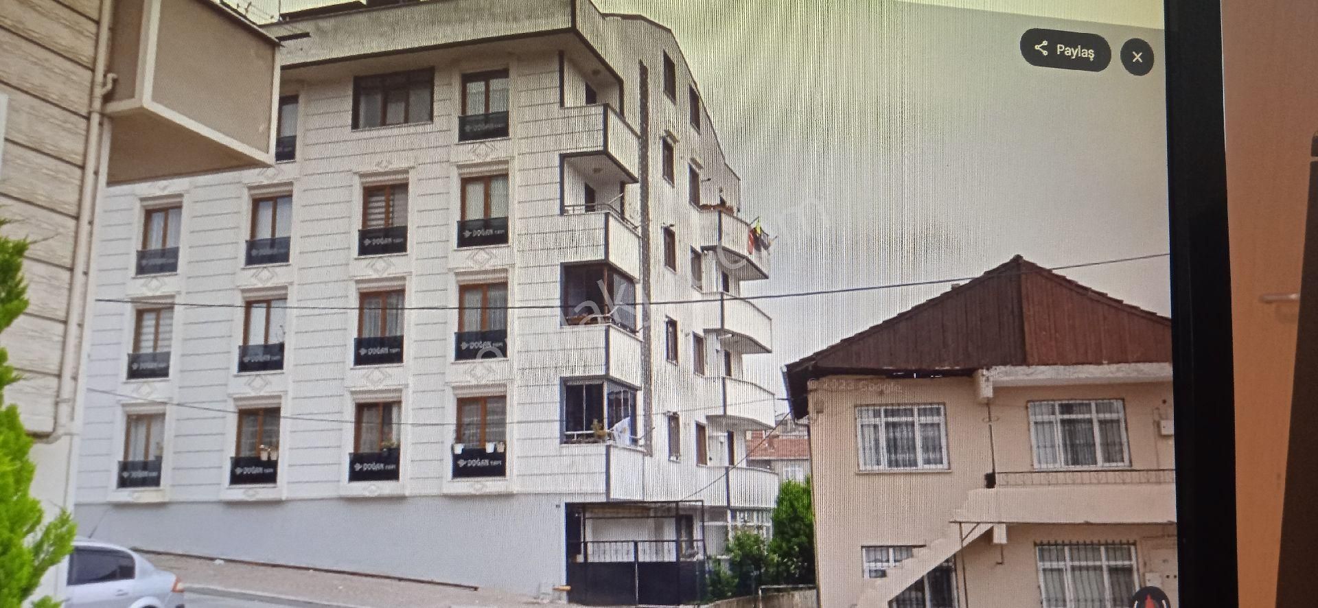 Adliyeye Yakın
