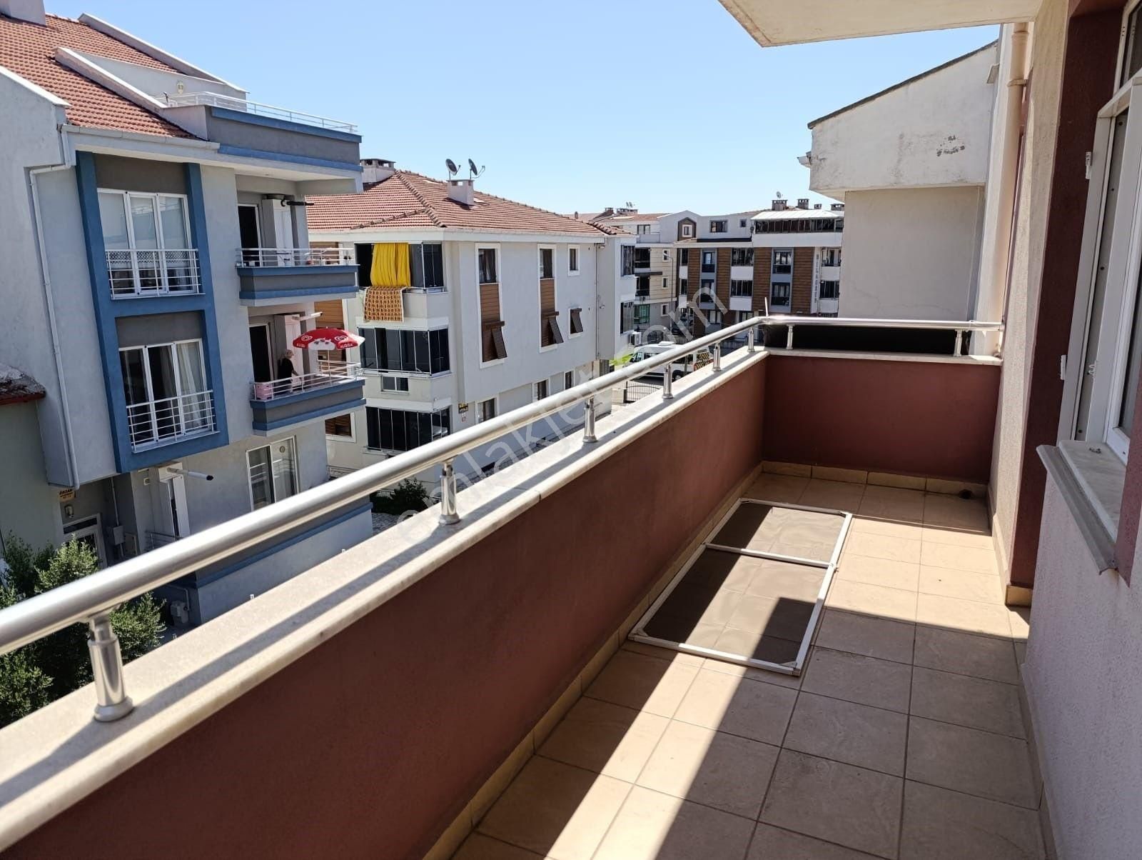 Elfi Den Paşaalanı Mah. Karizma Pazarı Yakını Kiralık 2+1 Daire