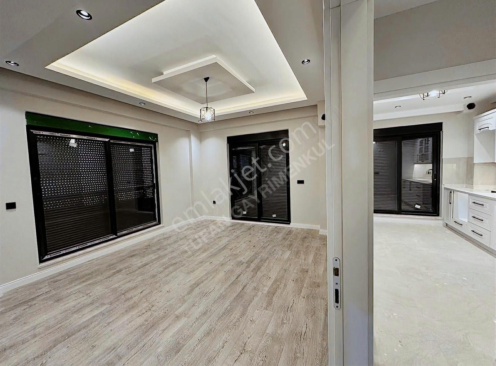 Sarılarda Site İçinde Kiralık 2+1 Sıfır Asansörlü Havuzlu Daire