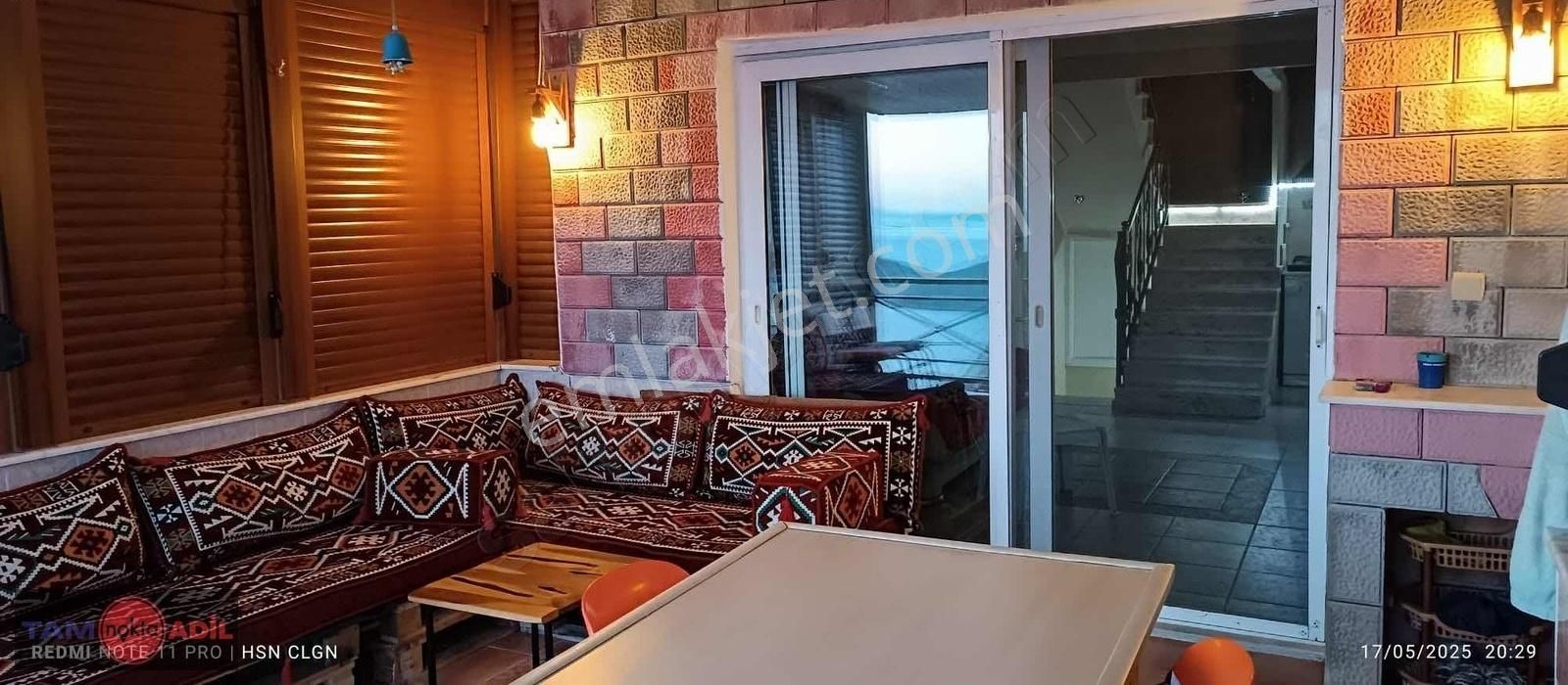 Çandarlı İlkyankı Sitesi 3+1 Deniz Manzaralı Satılık Villa