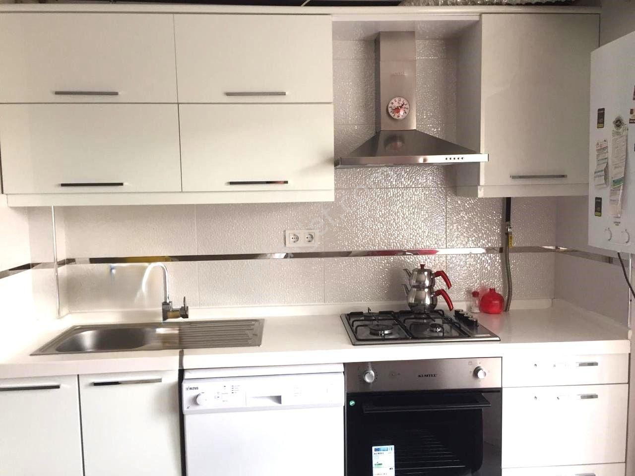 Elfi Den Plevne Mah. Güzel Konum Satılık 1+1 Eşyalı Daire