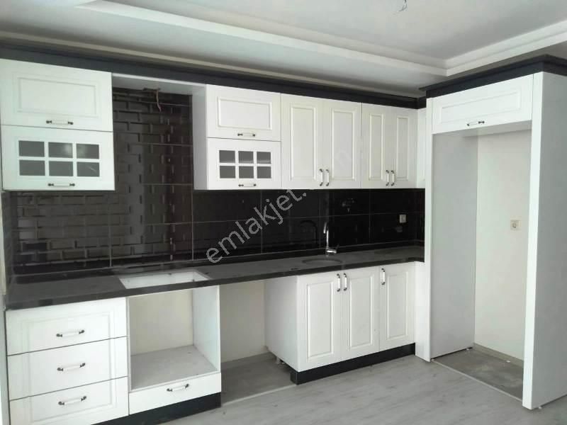 Ergünden Turgutreiste Kiralık Temiz Geniş 2+1 Daire