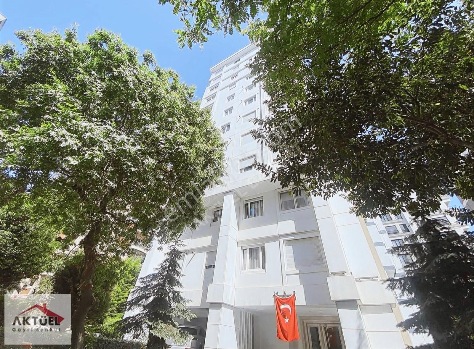 Suadiye Sahil'de Denize 4.bina 80 M2 Yeni Binada Özel Yapım 2+1