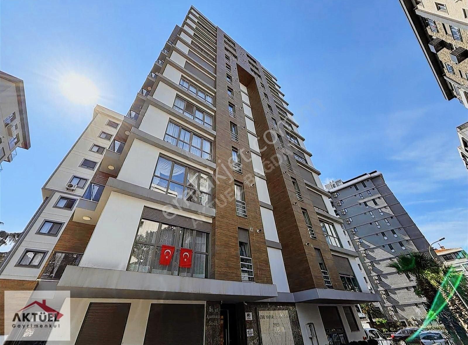 Suadiye'de Bağdat'a Yakın 90 M2 Yeni Binada Ebeveynli Lüx 2+1