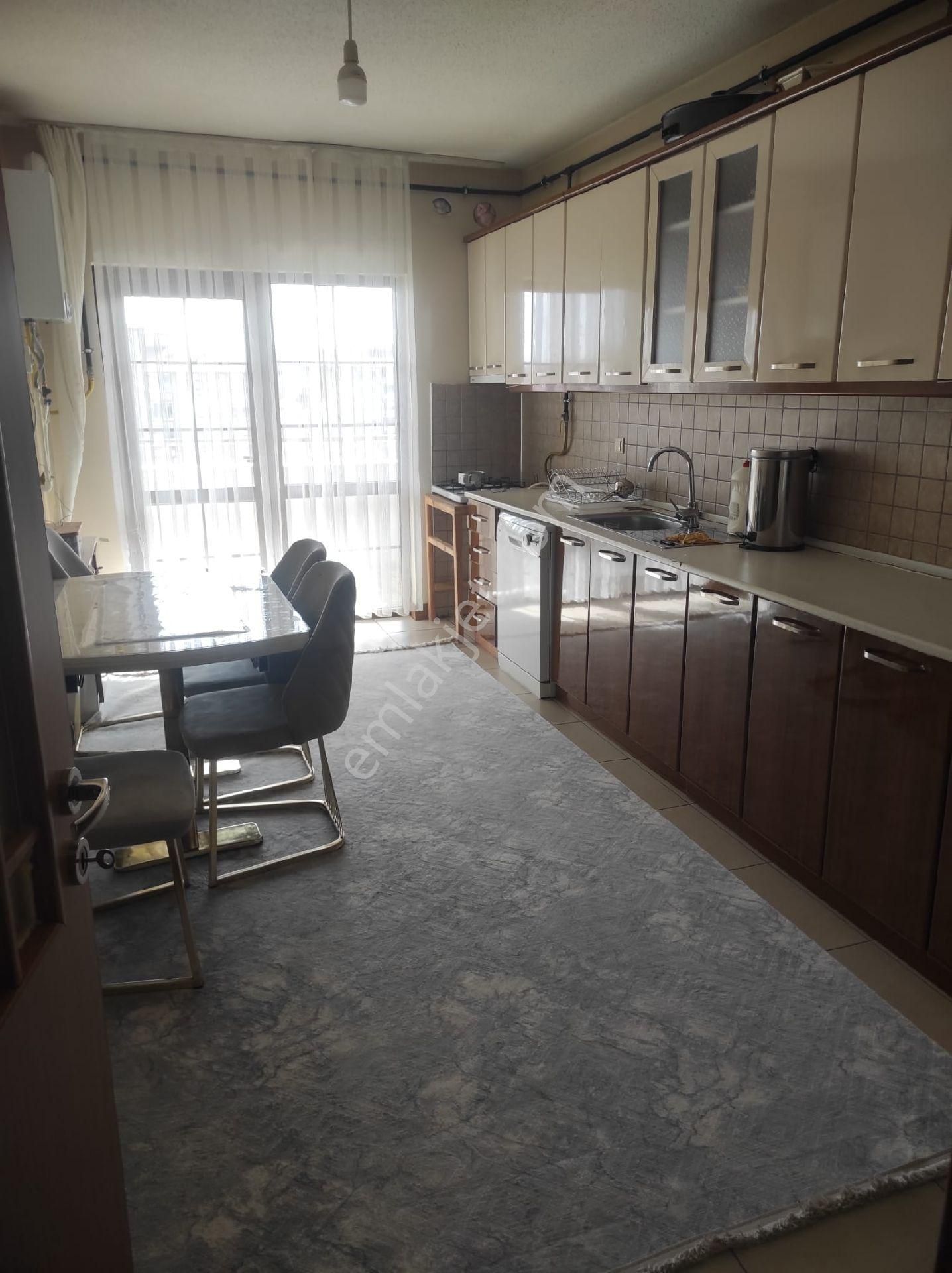 Şato Life Gayrimenkulden Abdurrahman Gazi Tokilerde Satılık 4+1 Daire