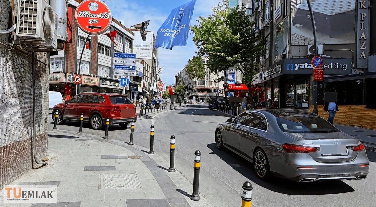 Sefaköy Merkezde 330 Mt Düzgiriş Wc Li Kiralık İşyeri Depo