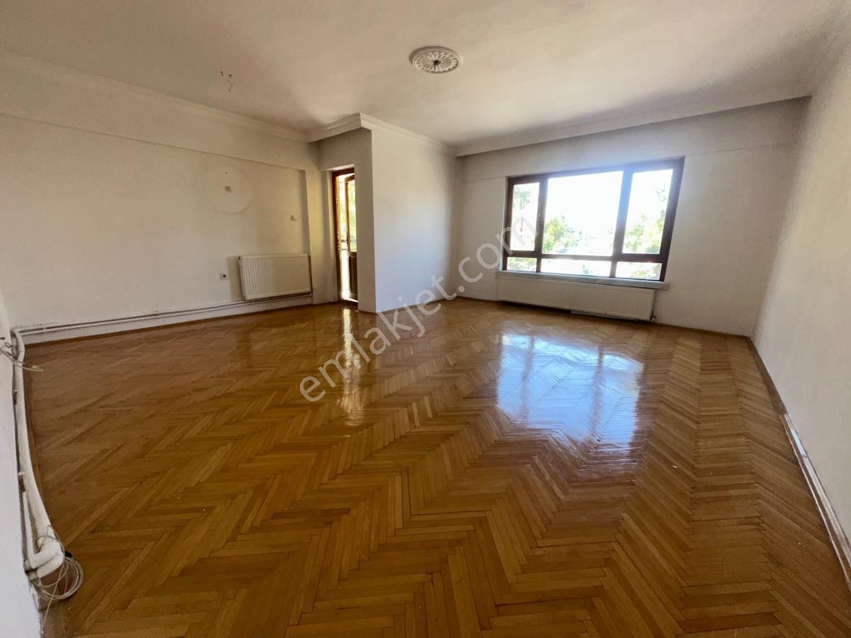 Turyaptan Güçlükaya Mah 3+1 Bağımsız Salon Kiler 1.kat Ön Cephe