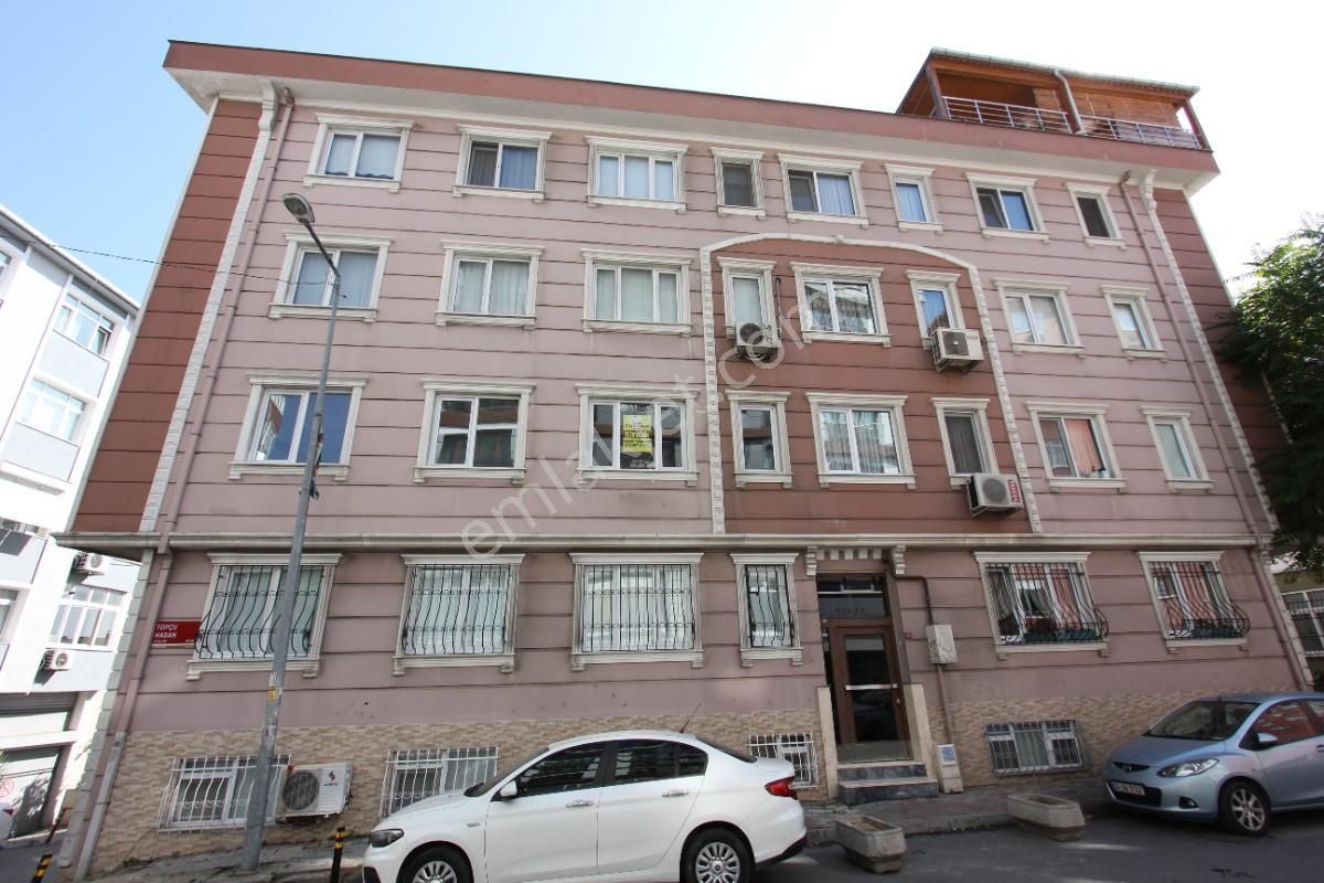 Rami Cuma Mahallesinde Asansörlü 3+1 Kiralık Daire