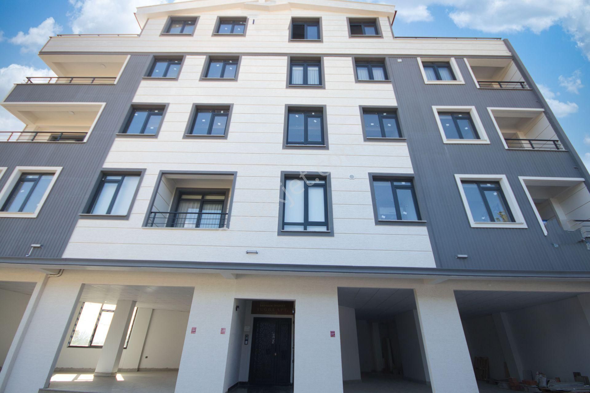 🏡aktif'ten Akçay'da Satılık Dağ Manzaralı Otoparklı Arakat 2+1 Daire