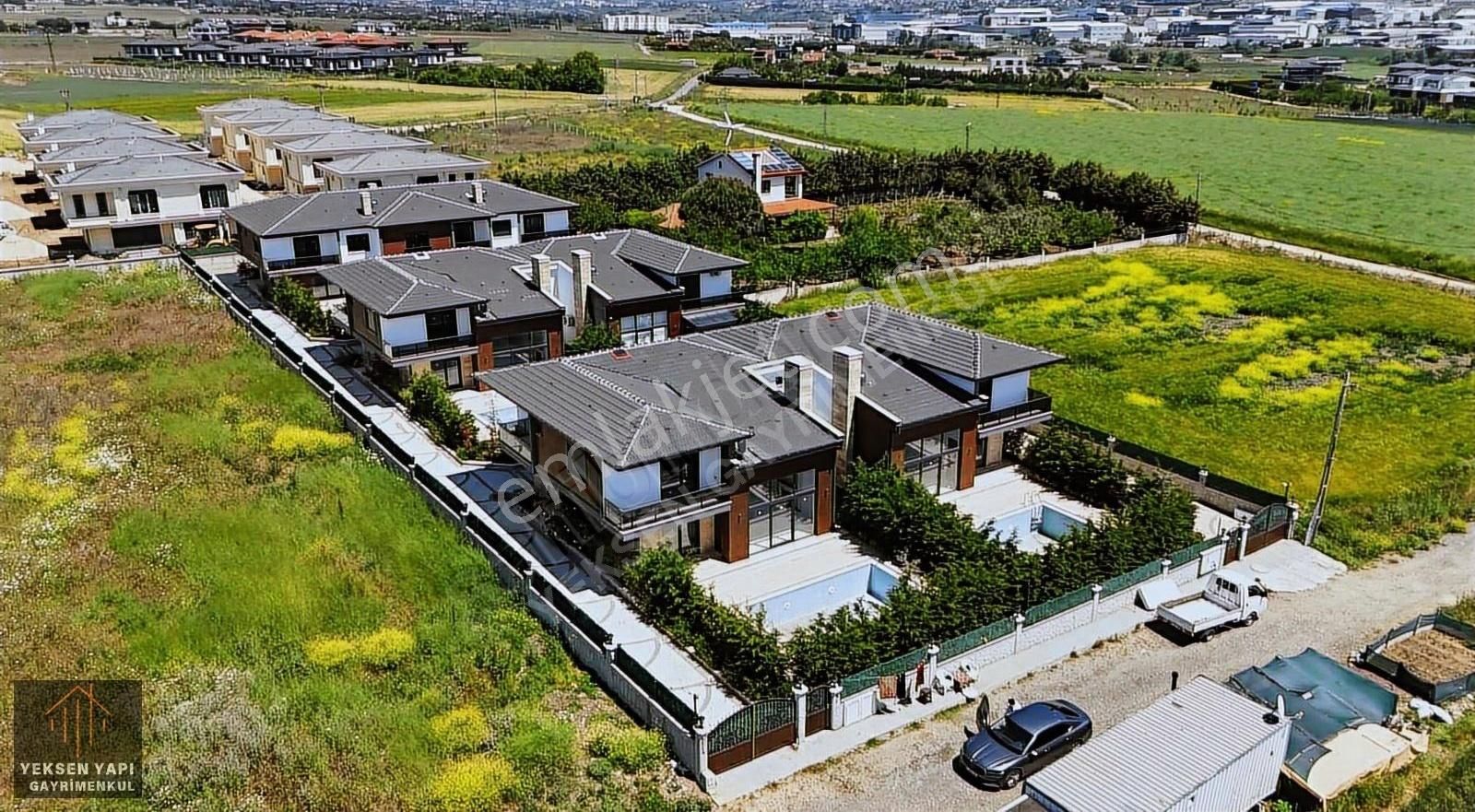 S.paşa'da Havuzlu Saunalı Yerden Isıtmalı 4+1 Sıfır Lüks Villa!!