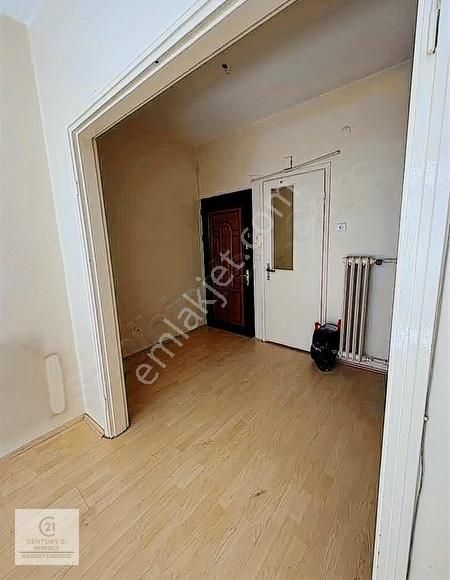 Beşiktaş, Muradiye Mahalesi 2+1 Satılık Arakat Daire - Görsel 6