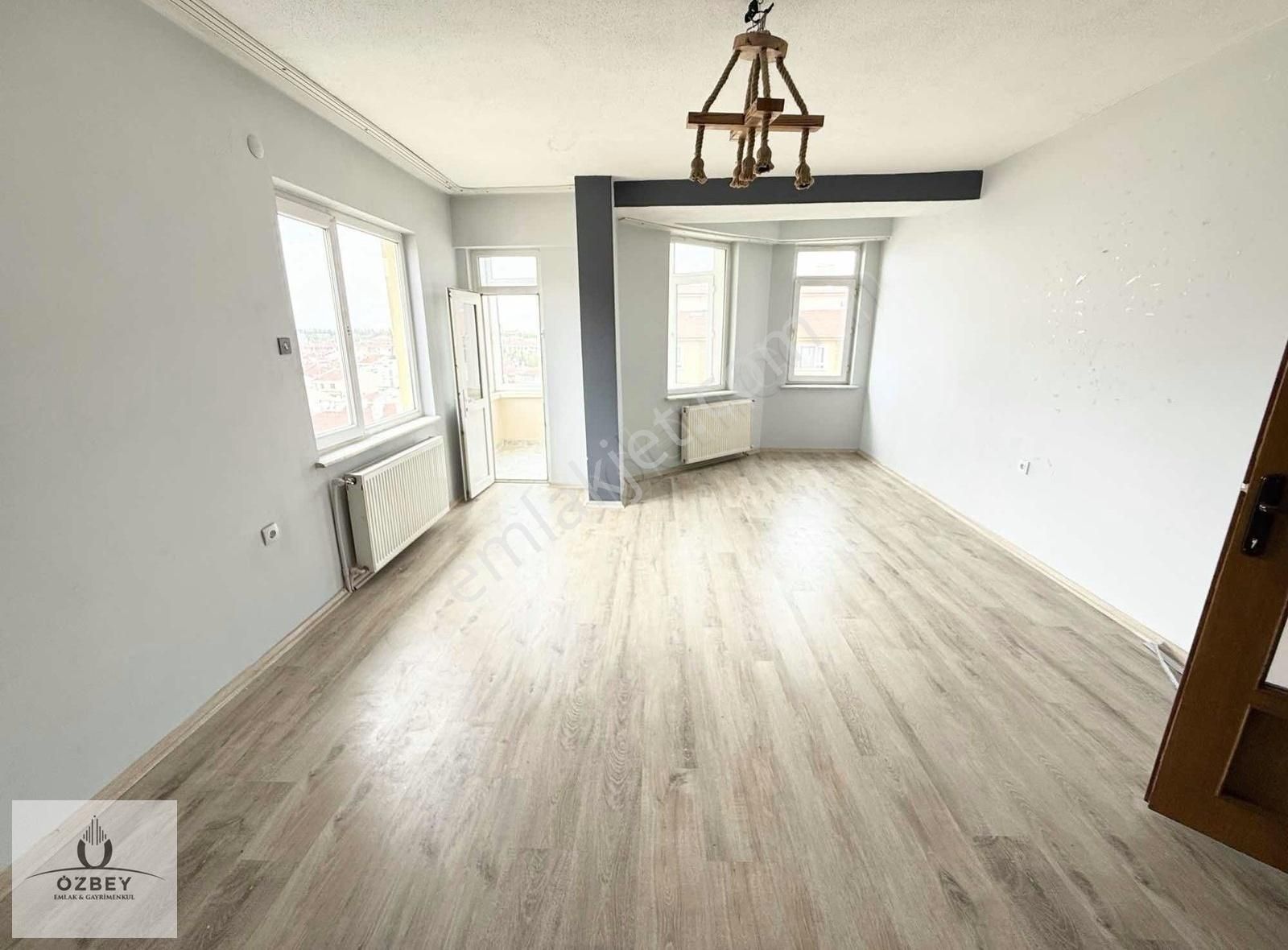 Özbey Emlaktan Gökmeydan Mh Ulus Cd Kiralık 3+1 Daire