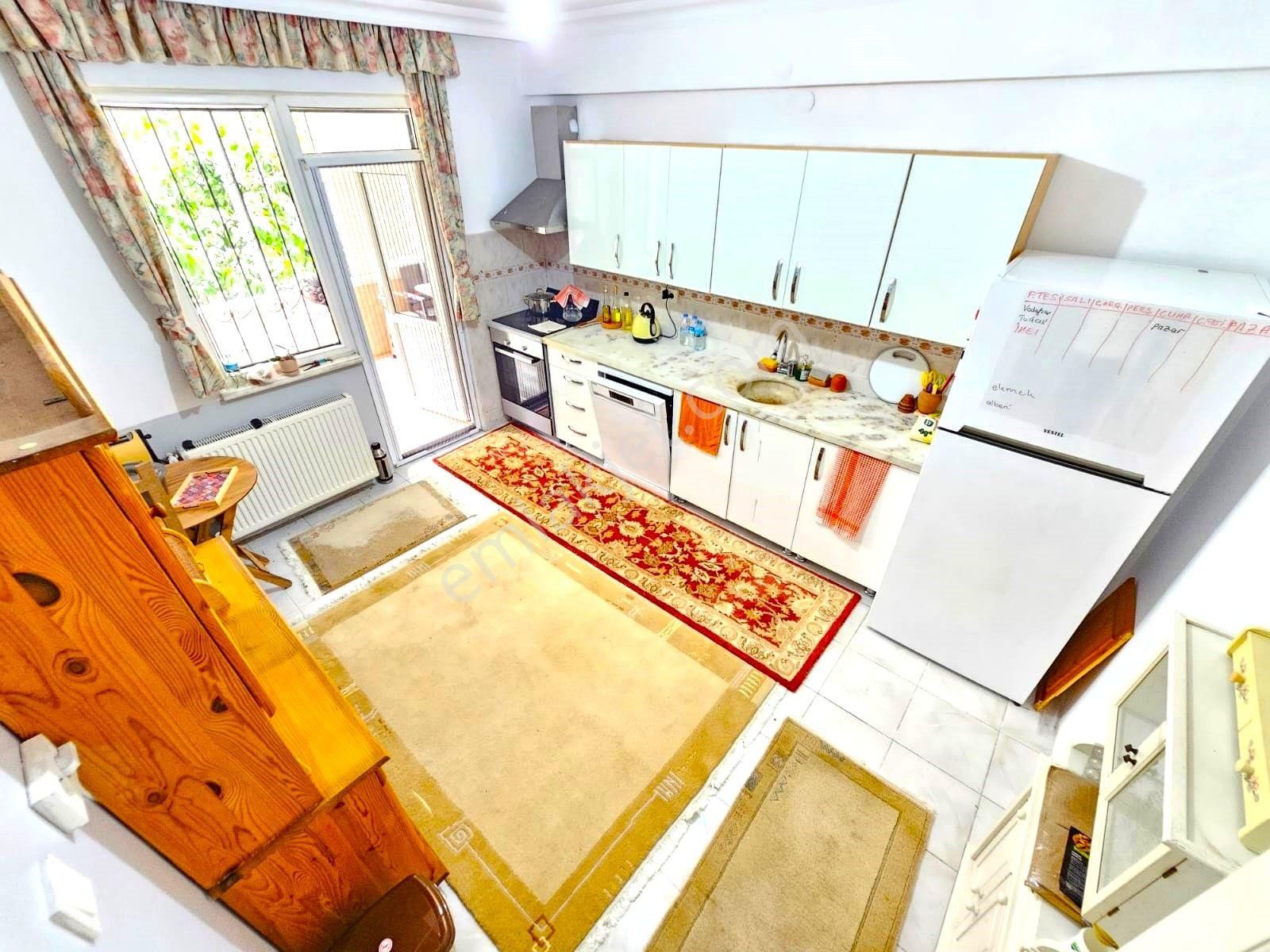 𝄞melodi Gayrimenkul İle Doğru Adrestesiniz Merkez'de 3+1 Ebeveyn Banyolu Denize Yakın Daire