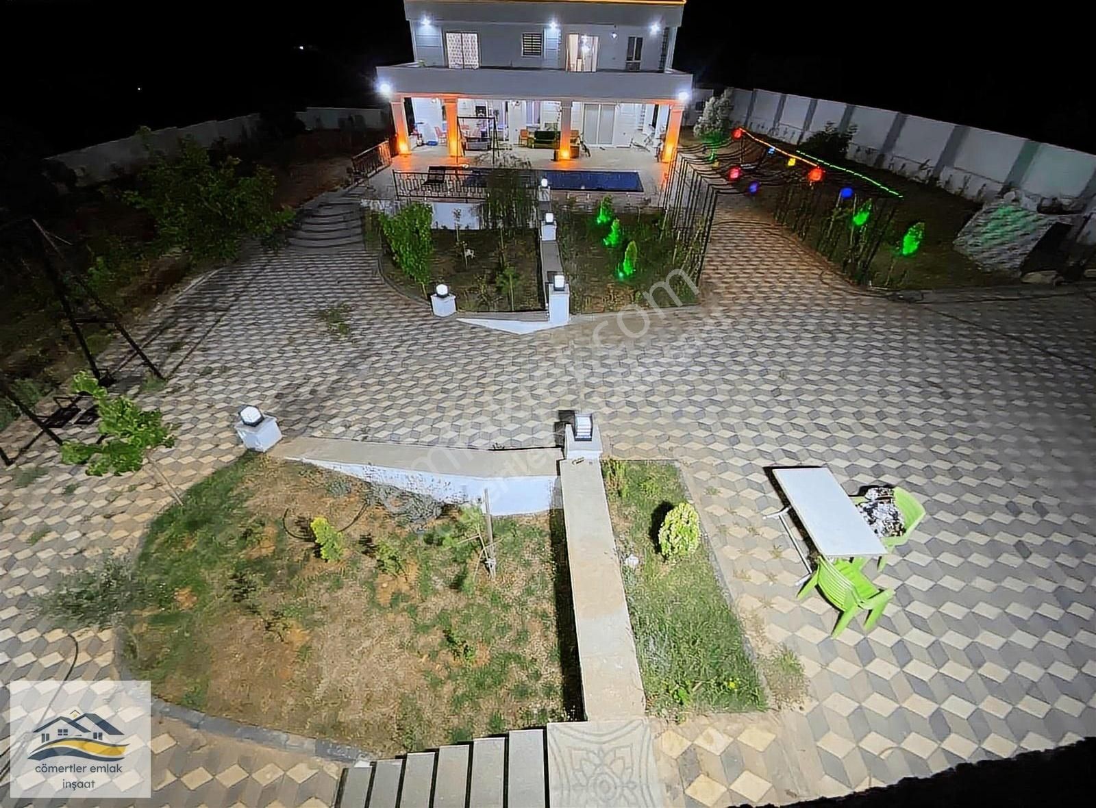 Burçkarakuyu Da 2.200 M , 659m İnşaat Alanı.ultra Lüx Villa