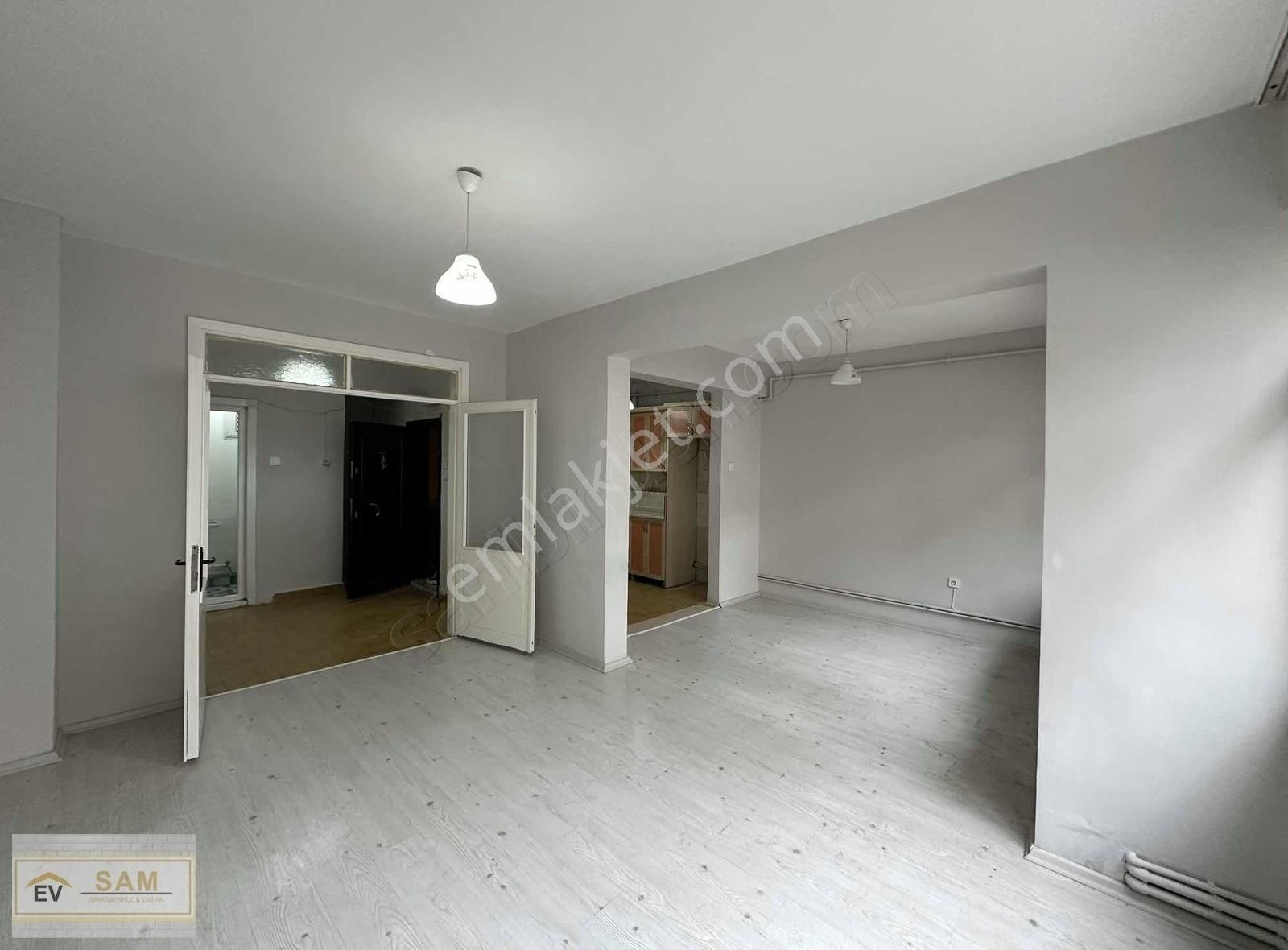 Evsam'dan Çiftlik Caddesine 1 Sokak Kiralık Daire