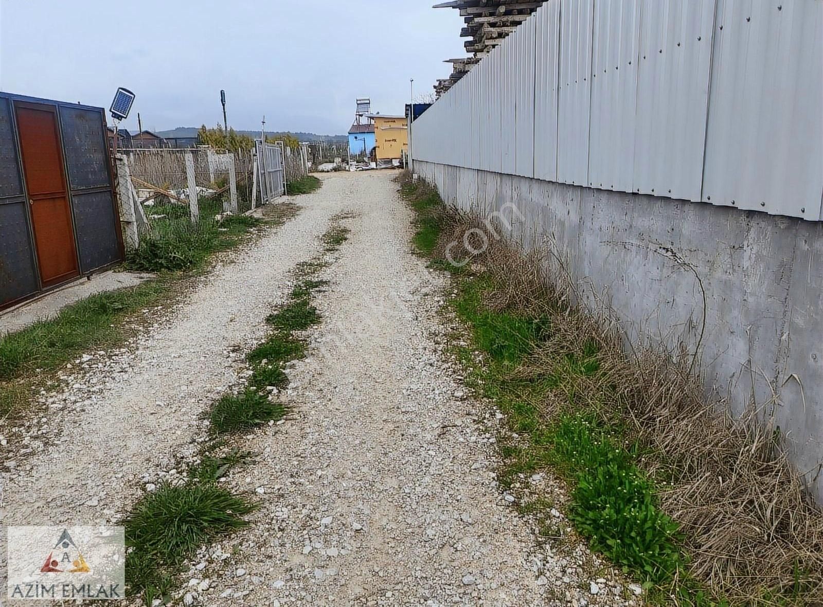 Karacaağaç'ta Satılık 580 Metre Mirastan Bölümü Bahçe