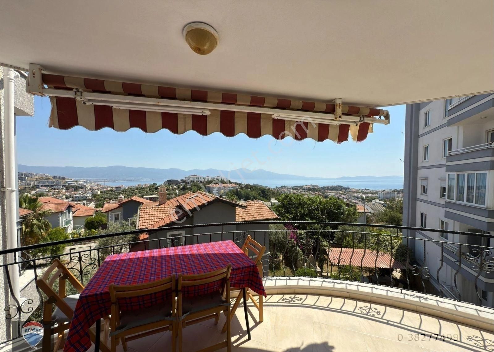 Deniz Manzaralı, Havuzlu Site İçi 2 Oda 1 Salon Satılık Daire