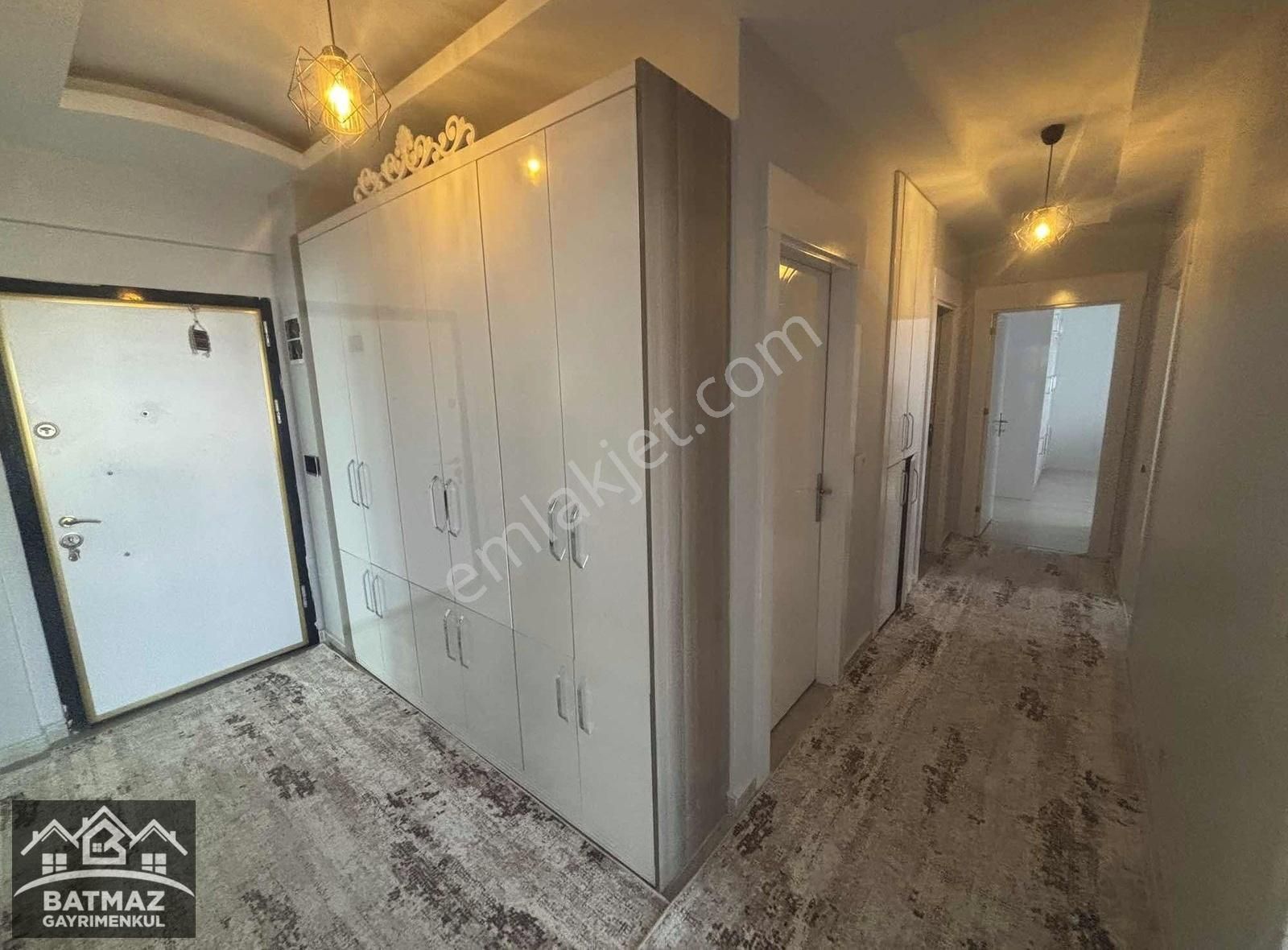 Batmaz Emlaktan Alparslan'da Satılık 3+1 Daire - Görsel 16