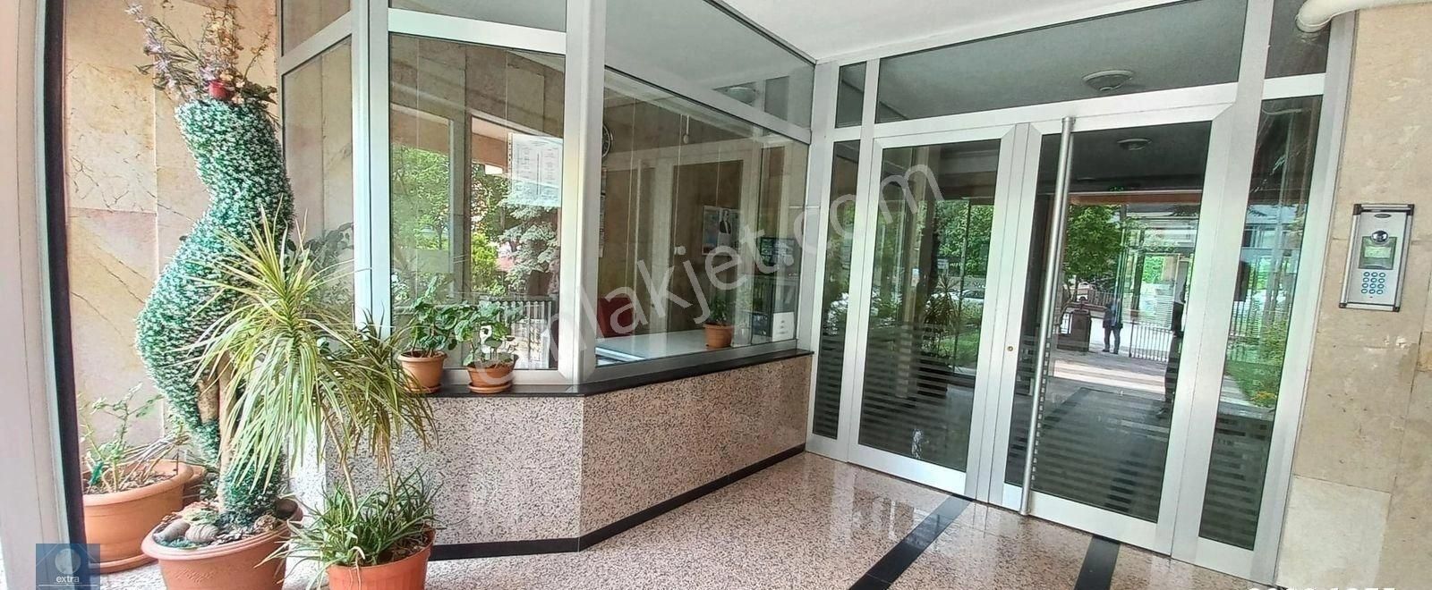 Dikmen Naci Çakır Mahallesi Gündüzler Sitesi 9.kat Geniş Muhteşem Manzaralı 3+1 Satılık Daire!!!
