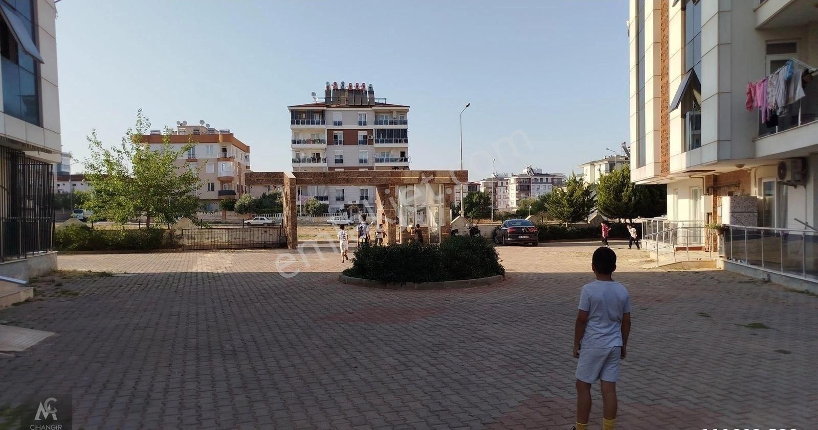 Sütçüler Hastane Yakını Site İçi Arakat Fırsat Daire