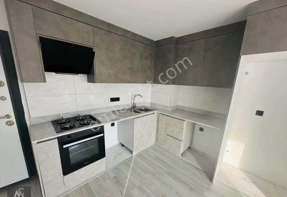 V.aydoğmuş Mah.**55m2 1+1 Sıfır Y.giriş Daire
