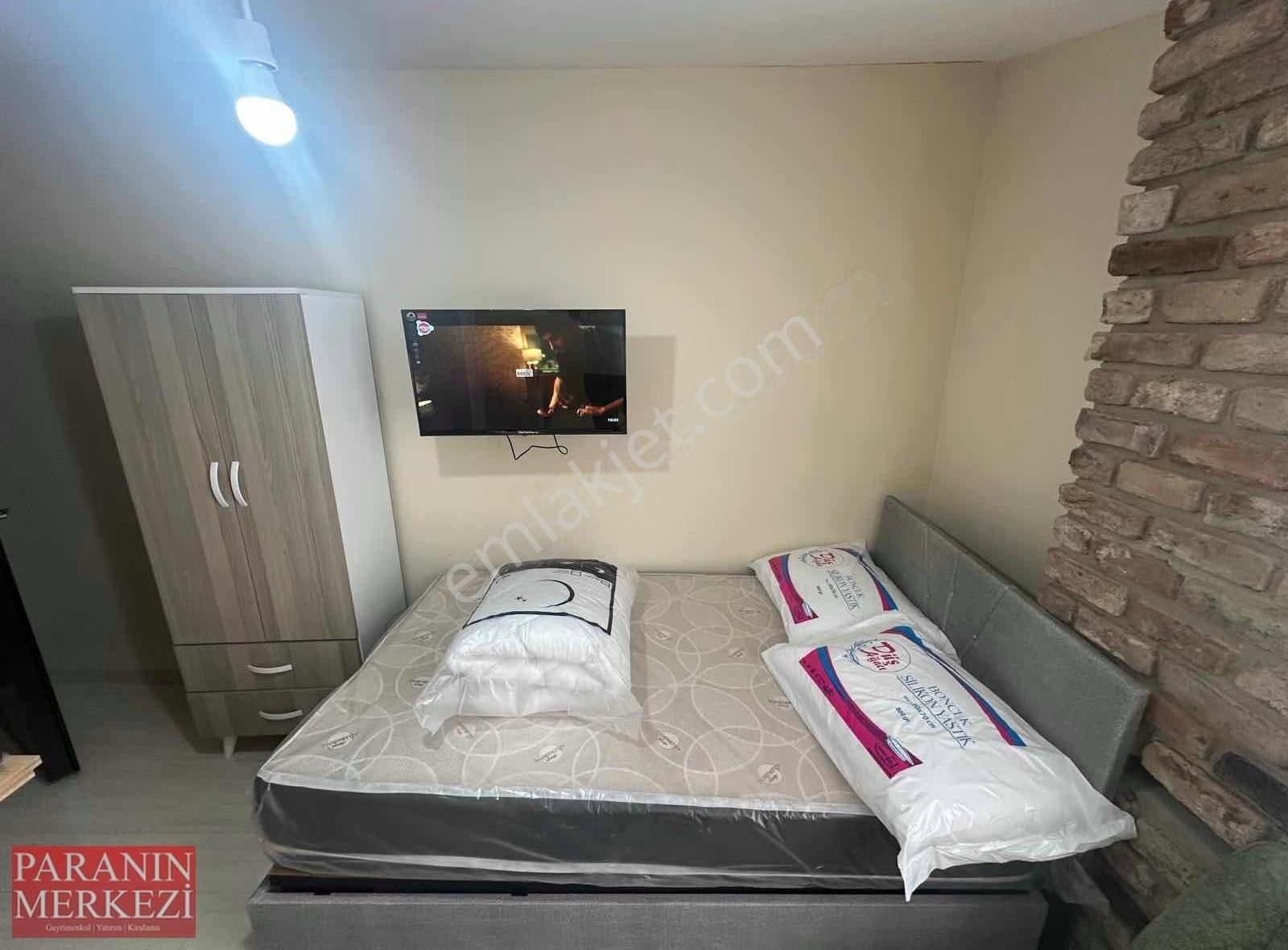 Para'dn Full Yeni Eşyali Cadde Uzeri 1+0 Daire