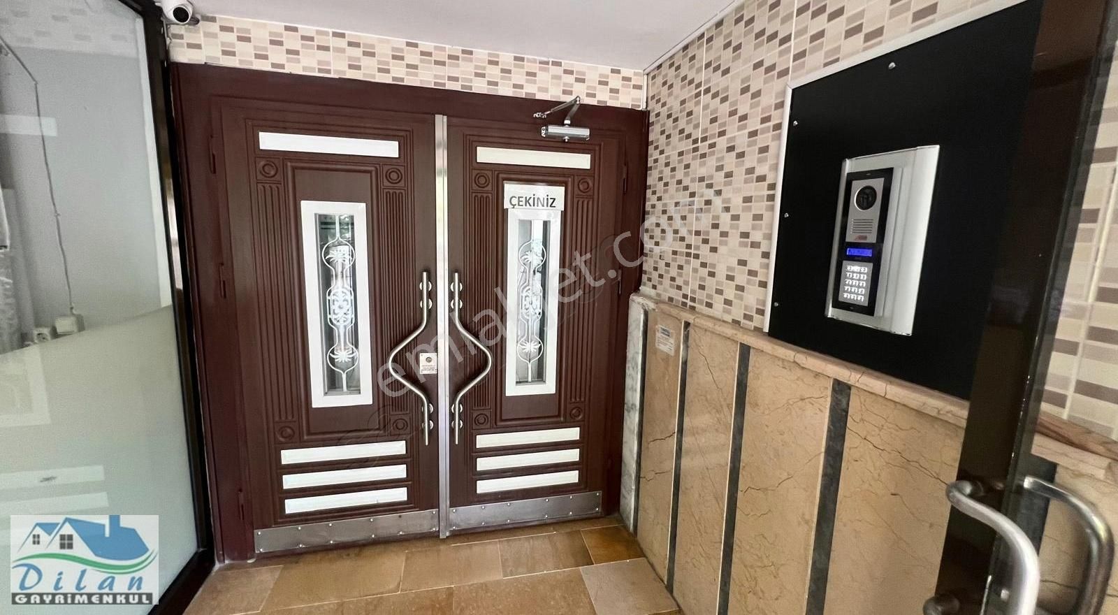 Cumhuriyet'te Kiralık Metrobüse 5dk Mesafede Merkezdee