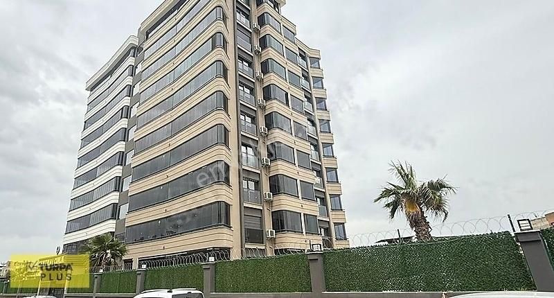 Karabağlar'da Site İçerisinde Havuzlu Sıfır 3+1 Lüks Daire