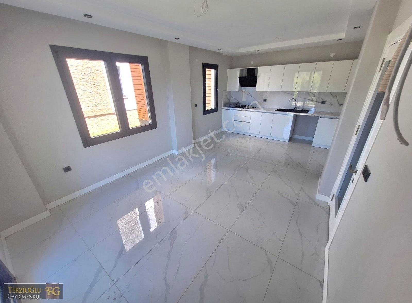 Terzioğlu'ndan Güre De Bahçe Kullanımlı Havuzlu 70 M2 1+1 Daire - Görsel 28
