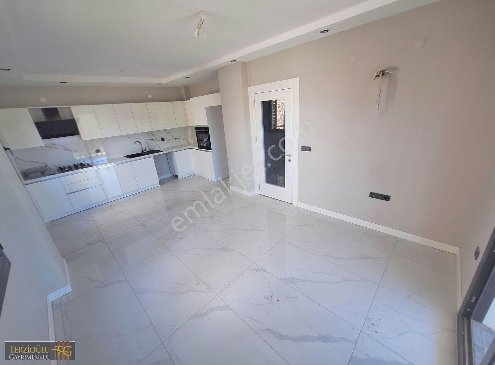 Terzioğlu'ndan Güre De Bahçe Kullanımlı Havuzlu 70 M2 1+1 Daire - Görsel 33