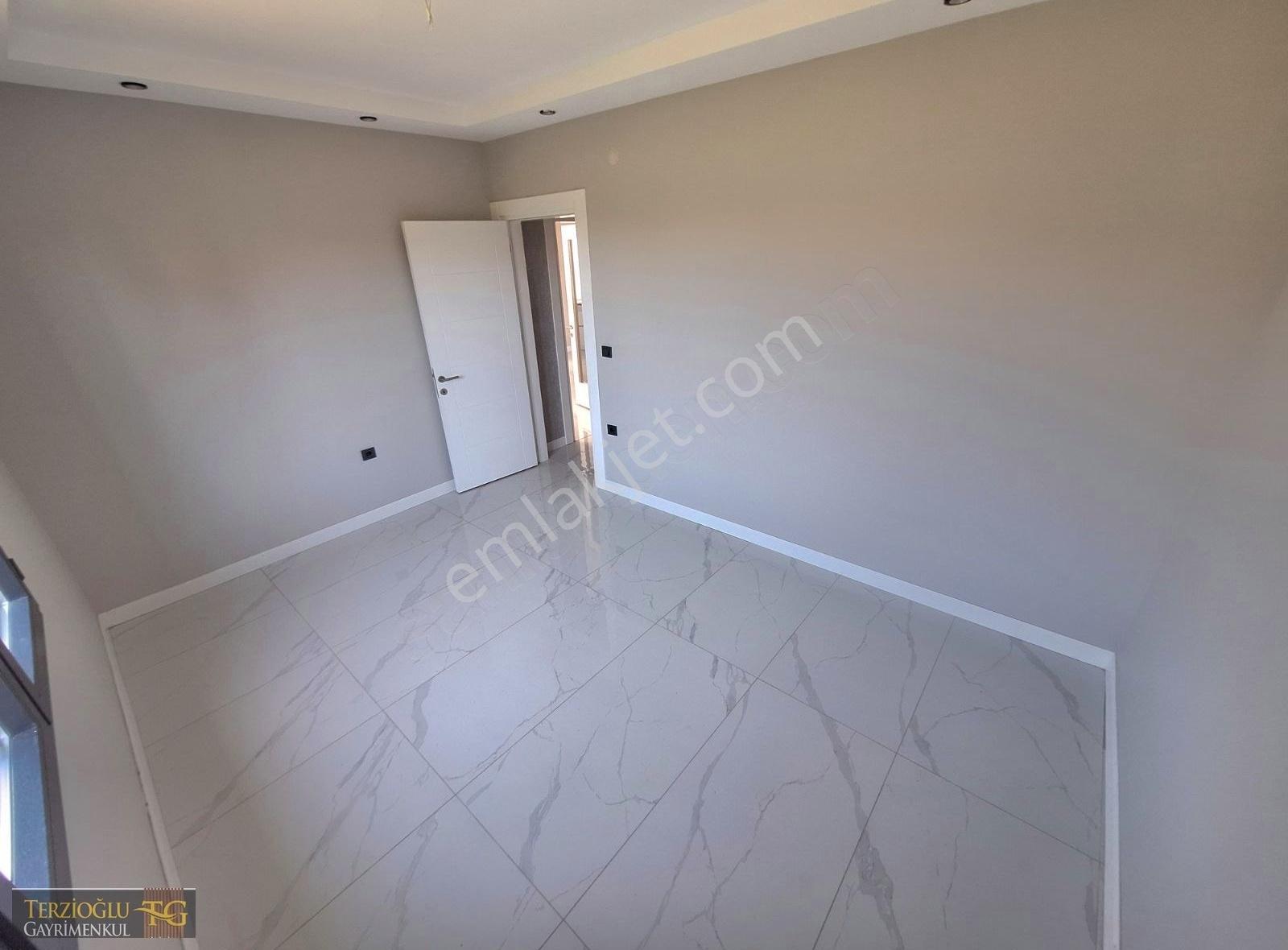Terzioğlu'ndan Güre De Bahçe Kullanımlı Havuzlu 70 M2 1+1 Daire - Görsel 9