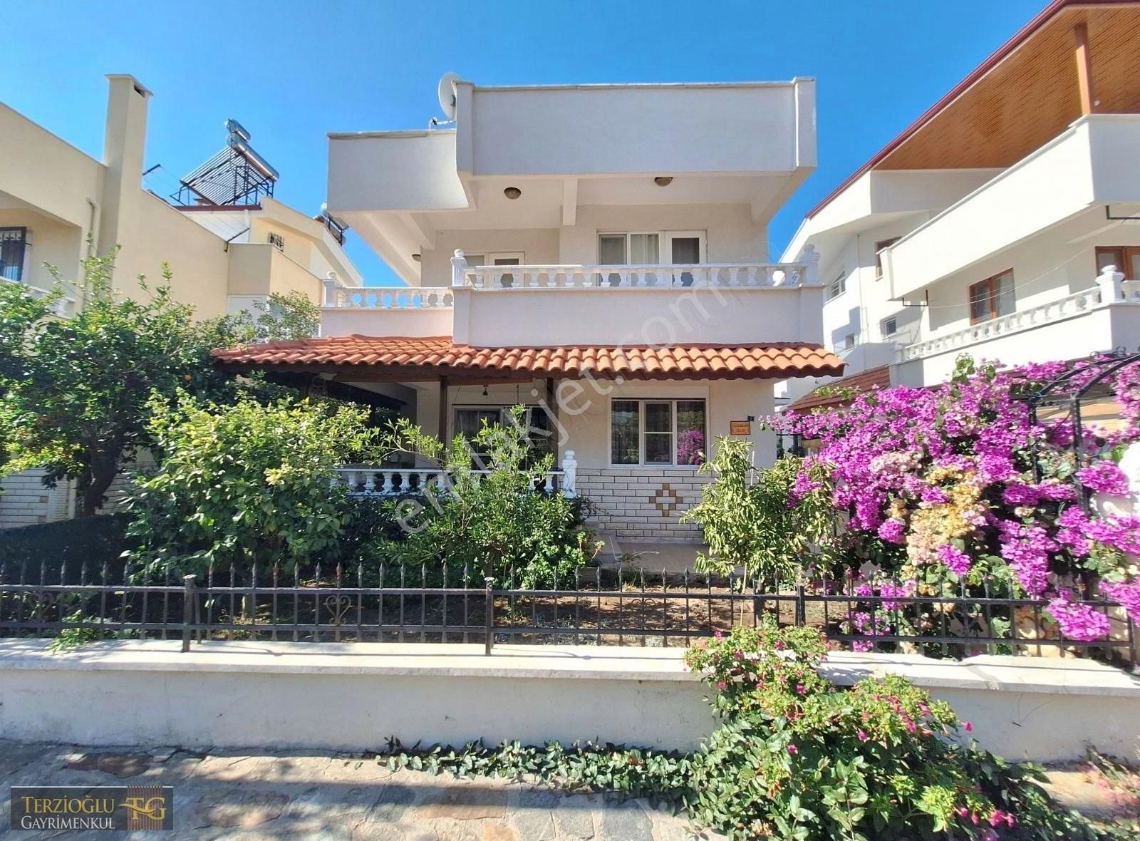Terzioğlu'ndan Güre De Müstakil Bahçeli Full Eşyalı 3+1 Villa