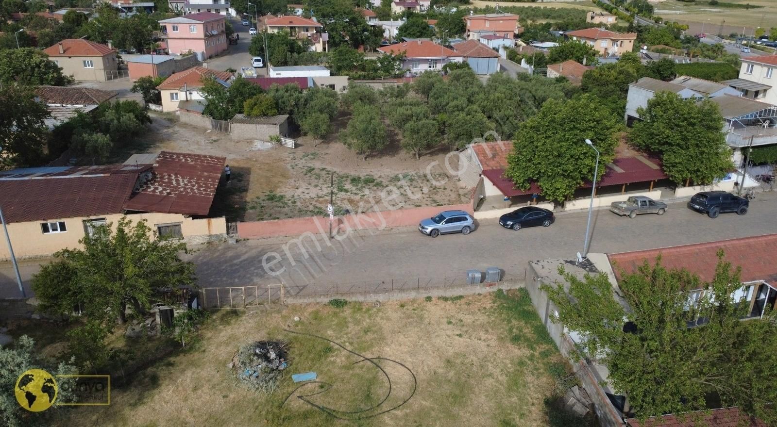 Dünya Gayrimenkulden Tevfikiye Köyünde 2.800 M2 Arsa İçinde Ev