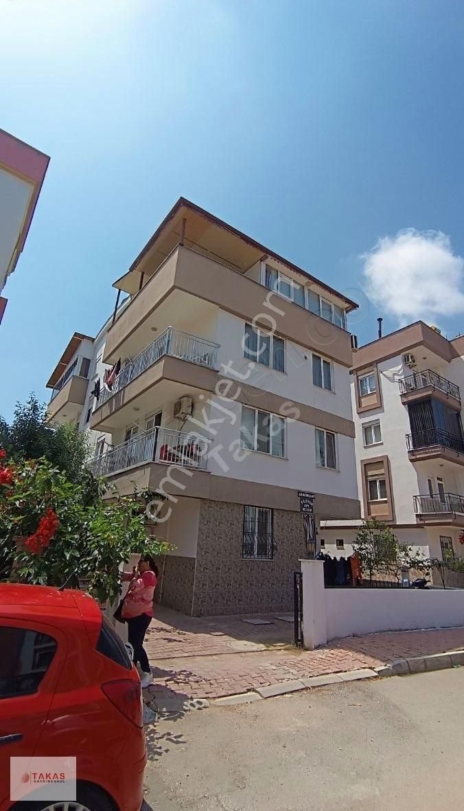 Kepez Gazı Mh. De Tramwaya 50 M Satılık 4+1 Dubleks