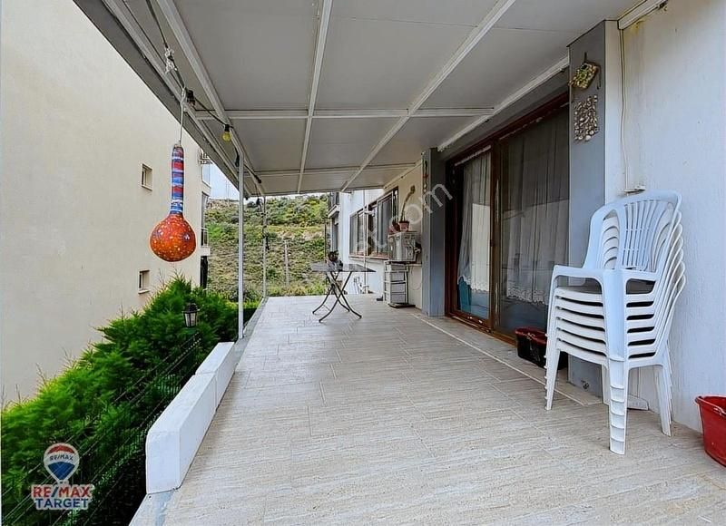 İzmir Foça'da Satılık 3+1 Daire
