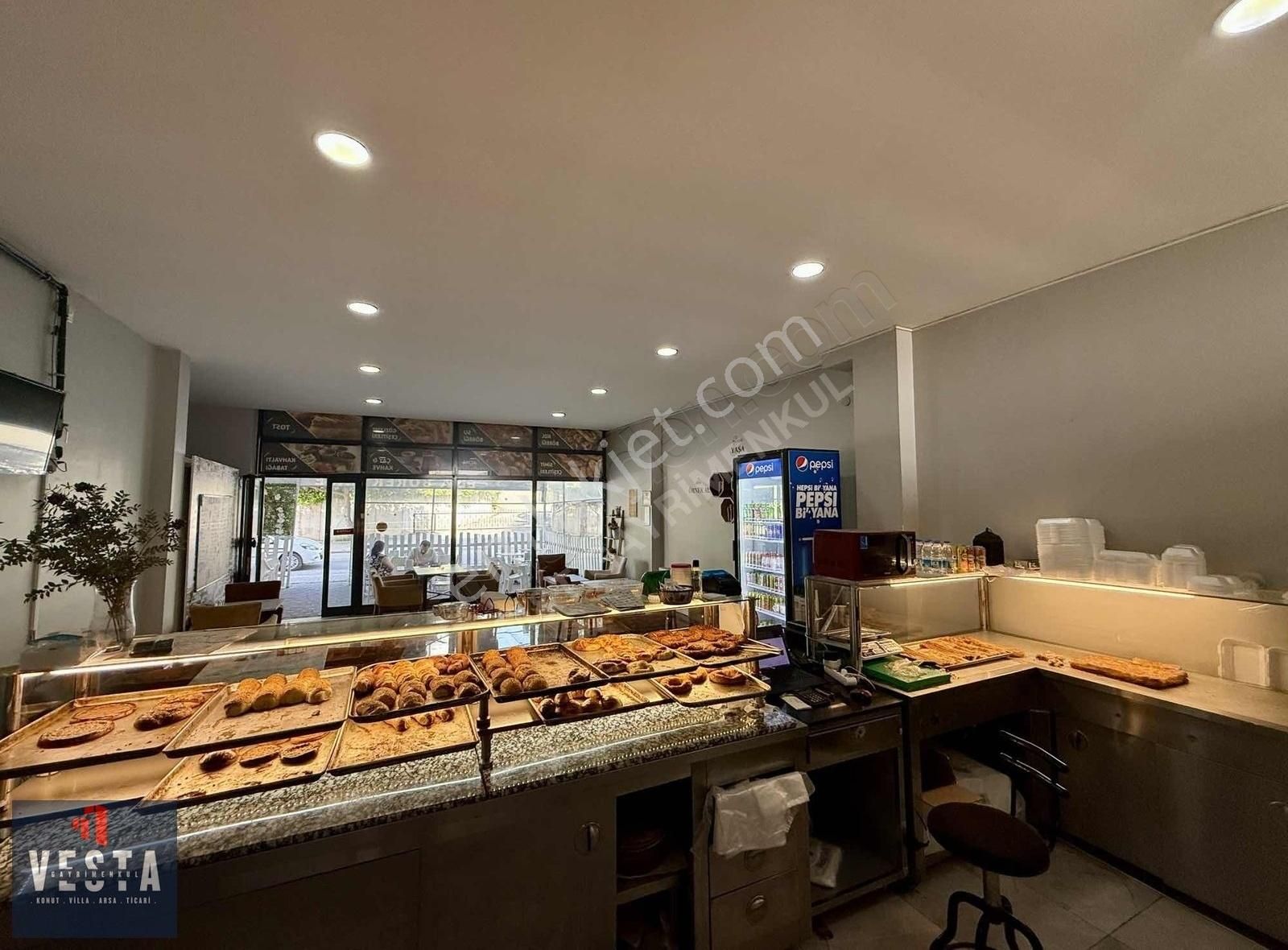 Görükle'de İşlek Cadde Üzeri Kurulu Düzen Cafe & Pastane