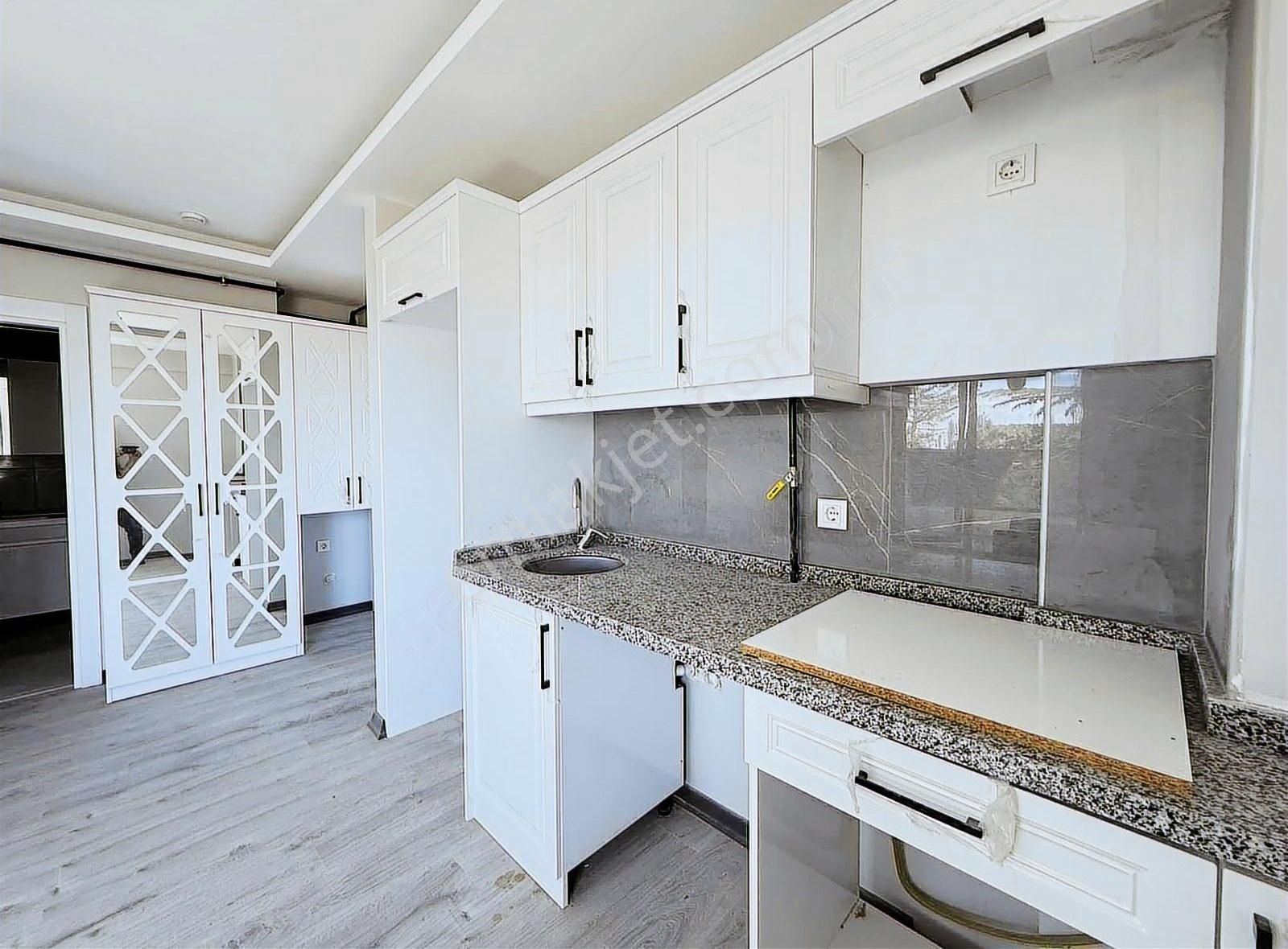 Ateşbeyden İncekte Yerden Isıtmalı Lüx Yapılı Satılık 1+1 Daire