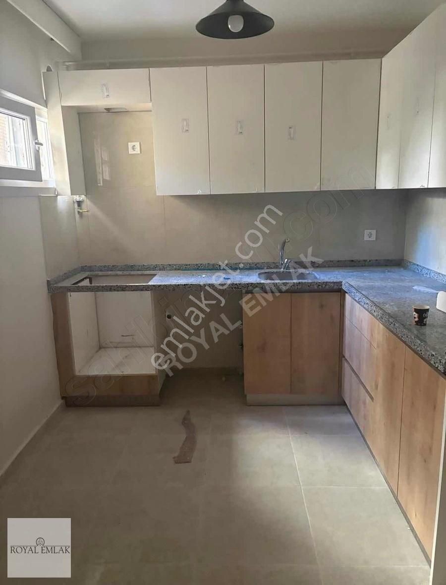 Ataköy Martı Sitesi Kapalı Mutfaklı 1+1 Kiralık Daire