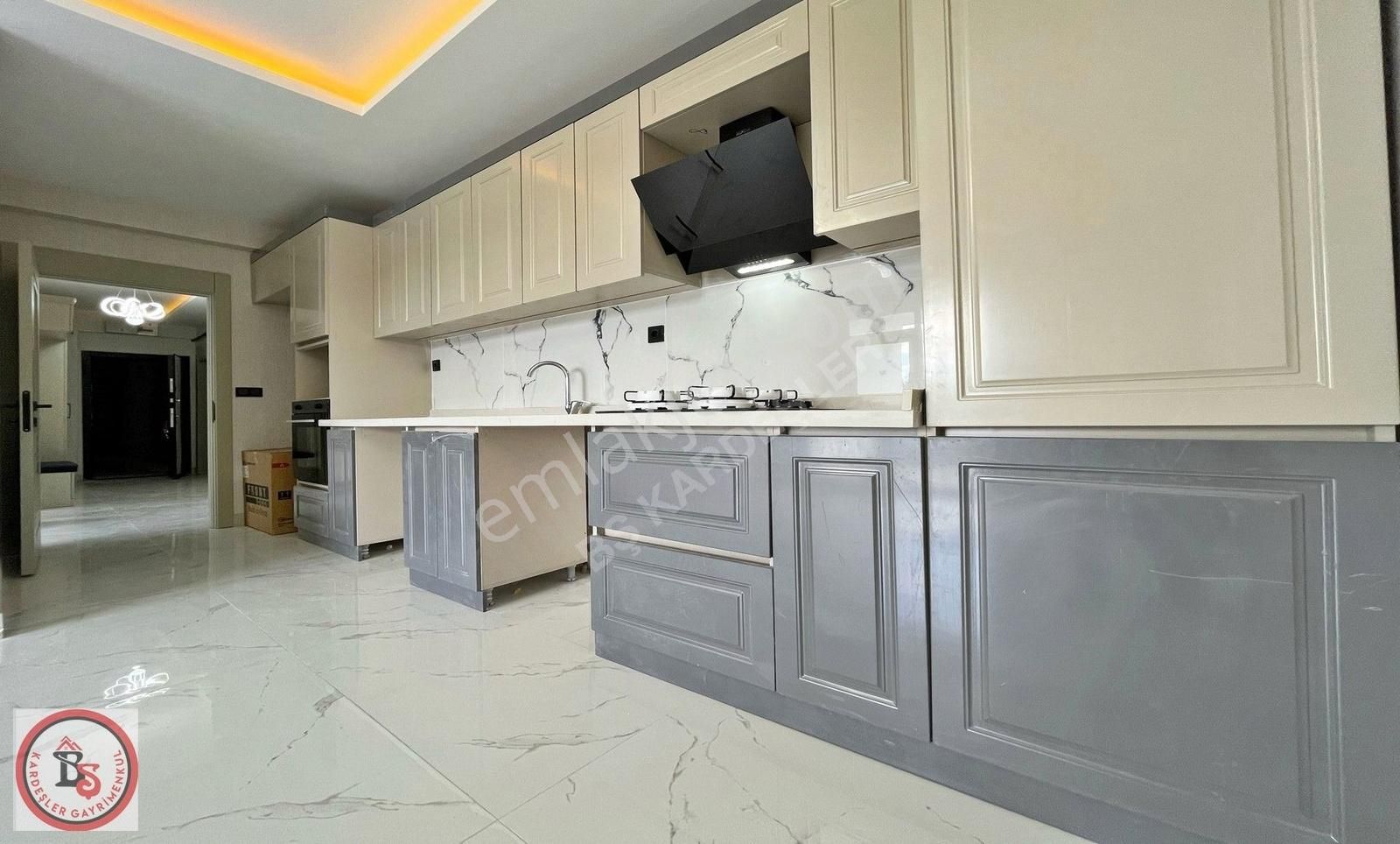 Keçiören Hisar Mahallesinden Full Yapılı Teras Balkonlu 4+1