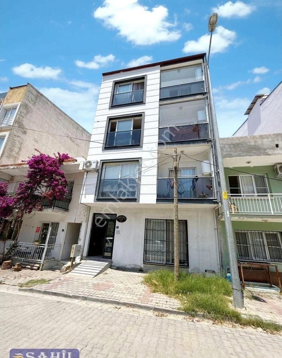 Kuşadası Davutlar Satılık Merkezde Eşyalı 2+1 Daire