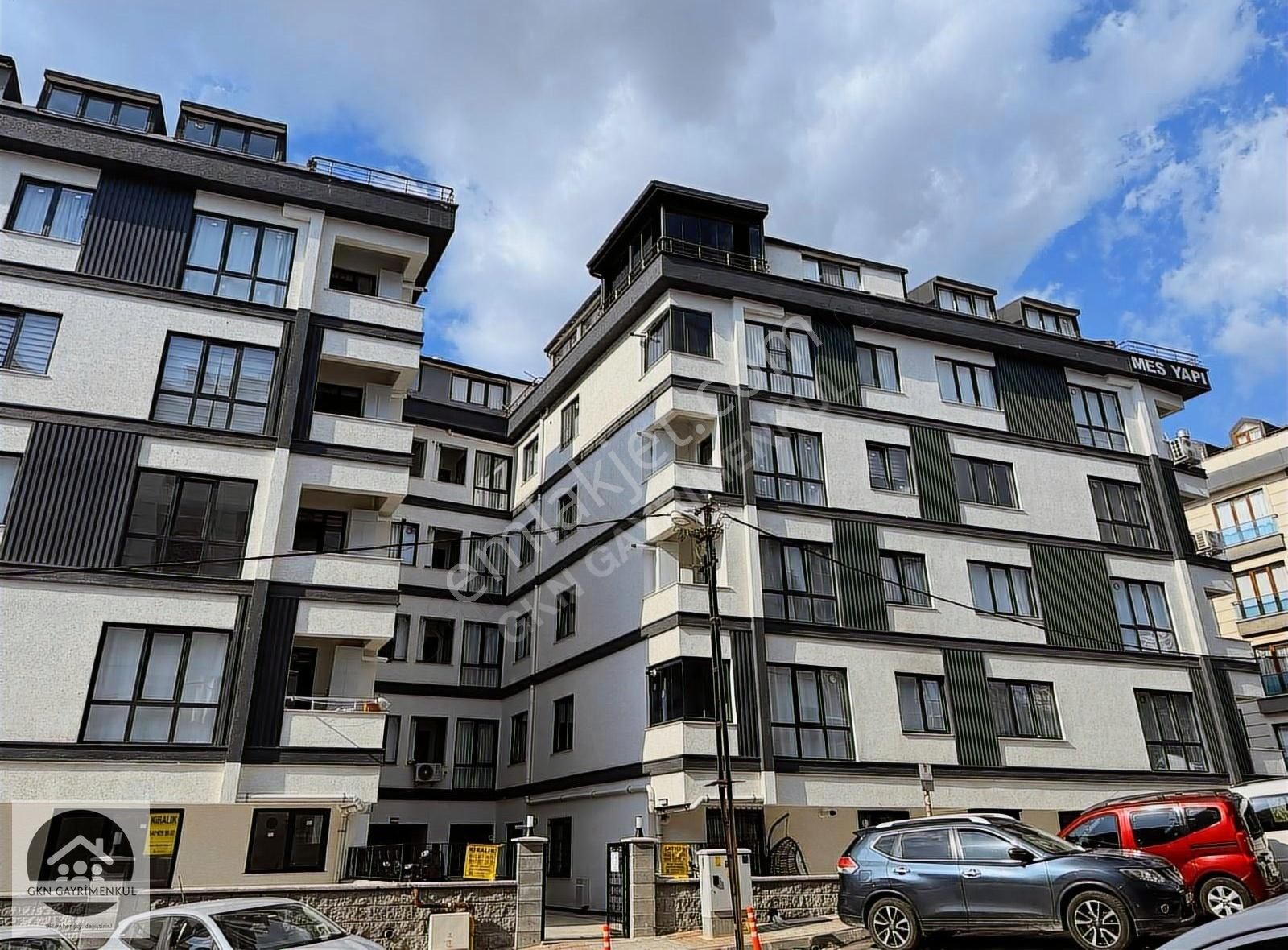 Gkn Gayrimenkul'den 2+1 Merkezi Konumda Satılık Daire
