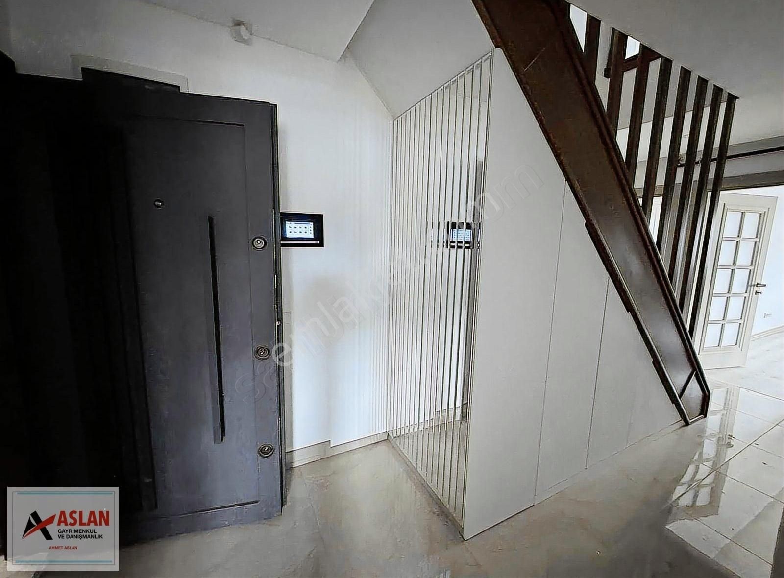 Çengelköy Merkezi Konumda 5+2 Dubleks Daire 280 M2 Net - Görsel 31