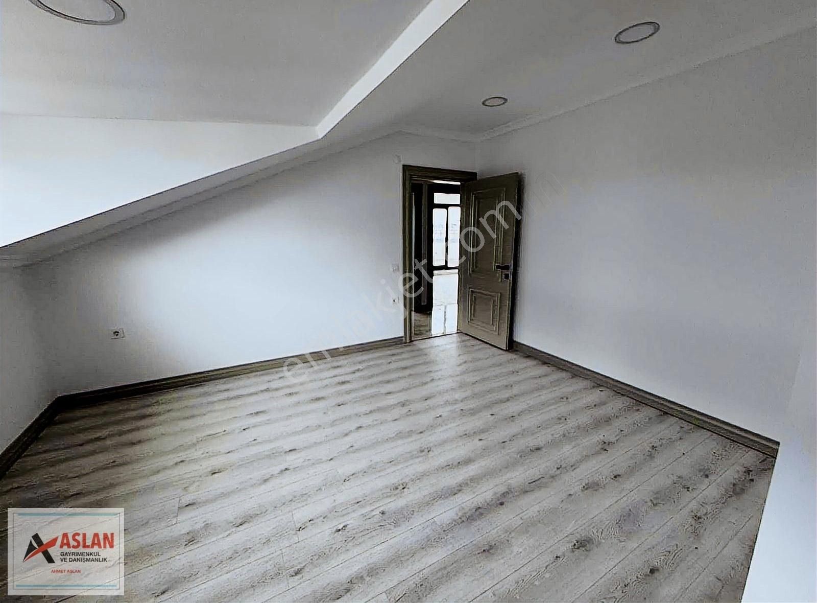 Çengelköy Merkezi Konumda 5+2 Dubleks Daire 280 M2 Net - Görsel 14