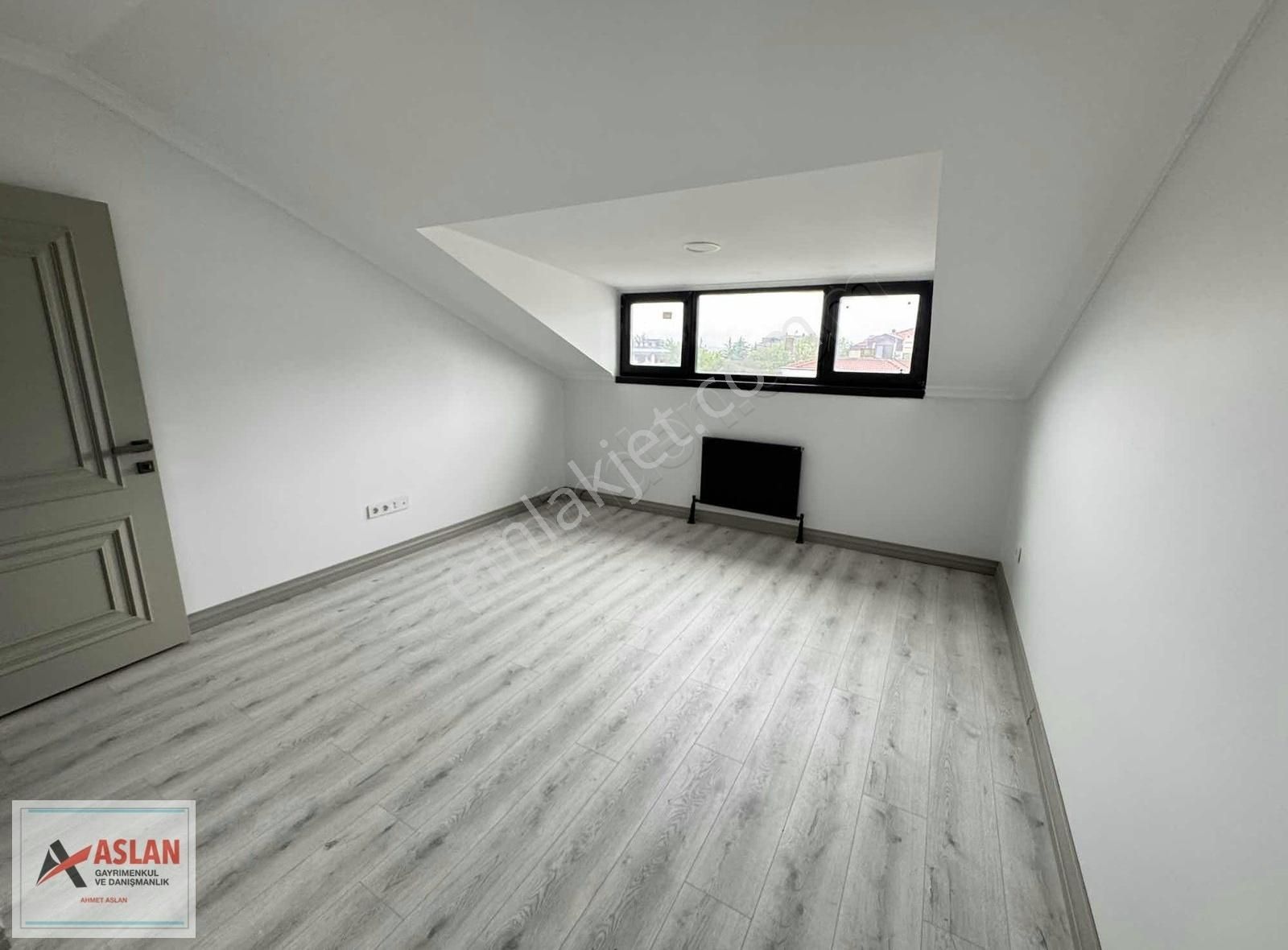Çengelköy Merkezi Konumda 5+2 Dubleks Daire 280 M2 Net - Görsel 15