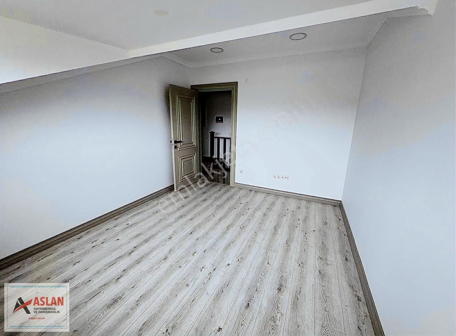 Çengelköy Merkezi Konumda 5+2 Dubleks Daire 280 M2 Net - Görsel 30