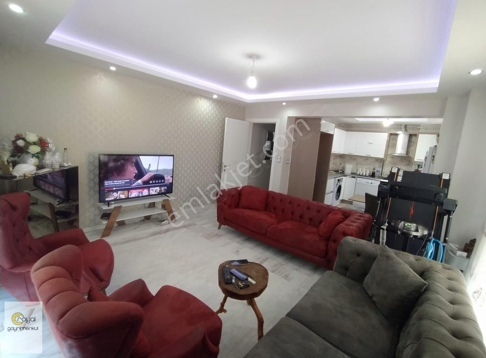 Eski On Nisan Karakolu Altı Cadde Üzeri 2+1 90 M² Satılık Konut