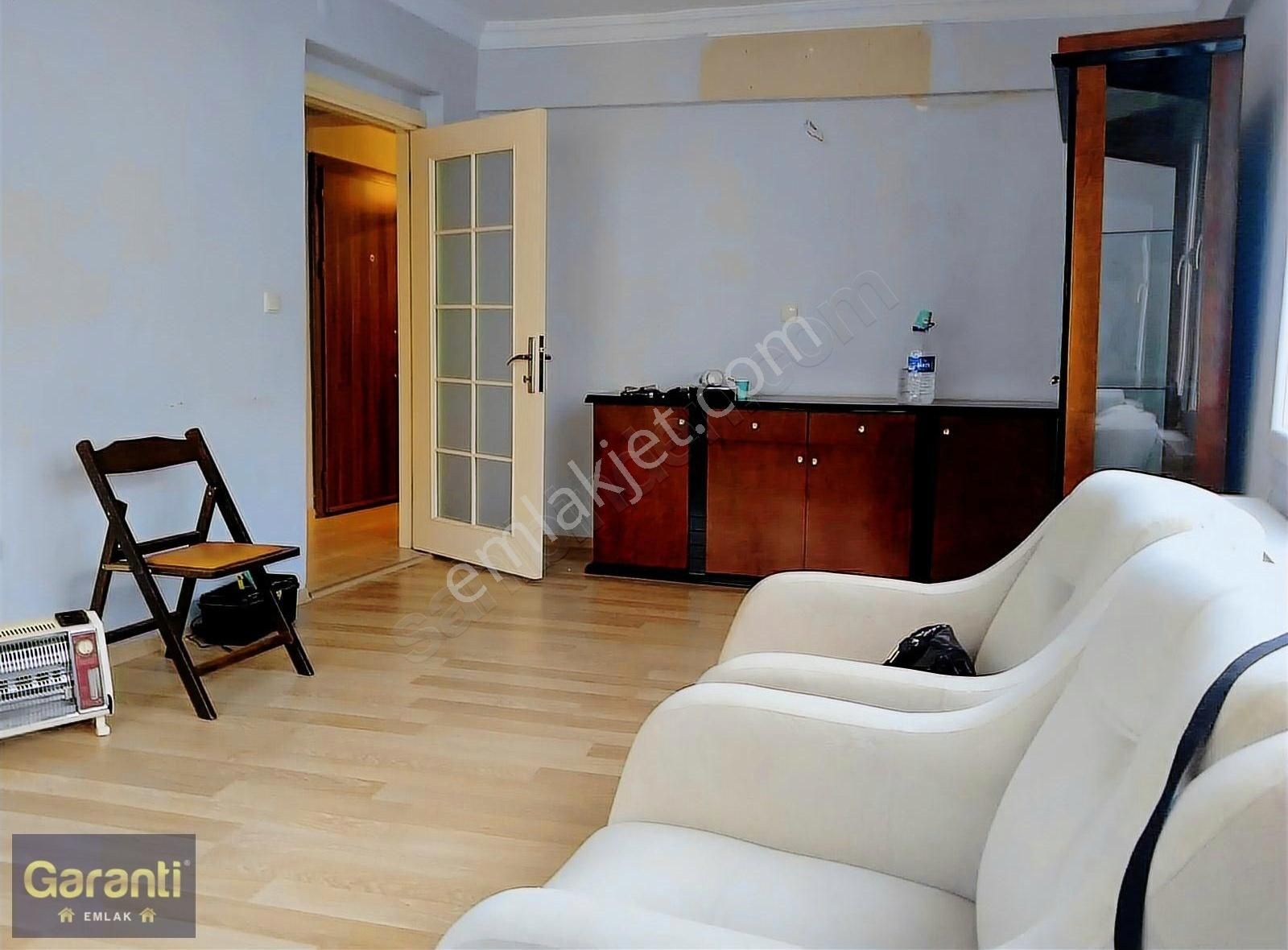 Balçova F.çakmak Mah. 2+1 Bakımlı 95 M2 Jeotermalli Temiz Daire