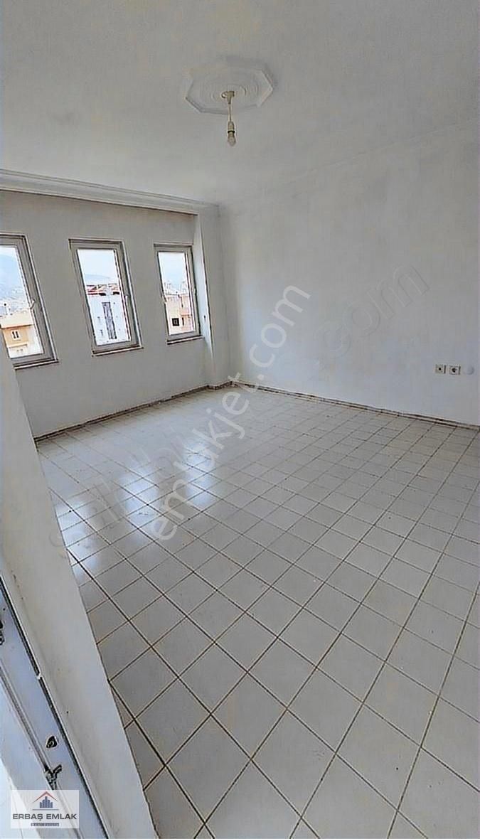 Çarşı Mahallesinde Boş Kıralık 2+1 Daire