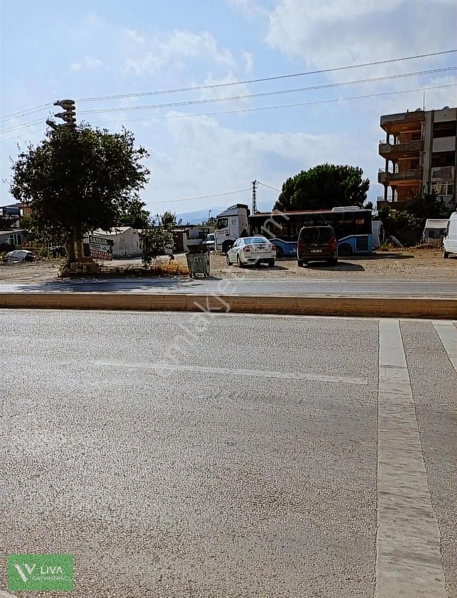 Köşe Başında Satılık Arsa